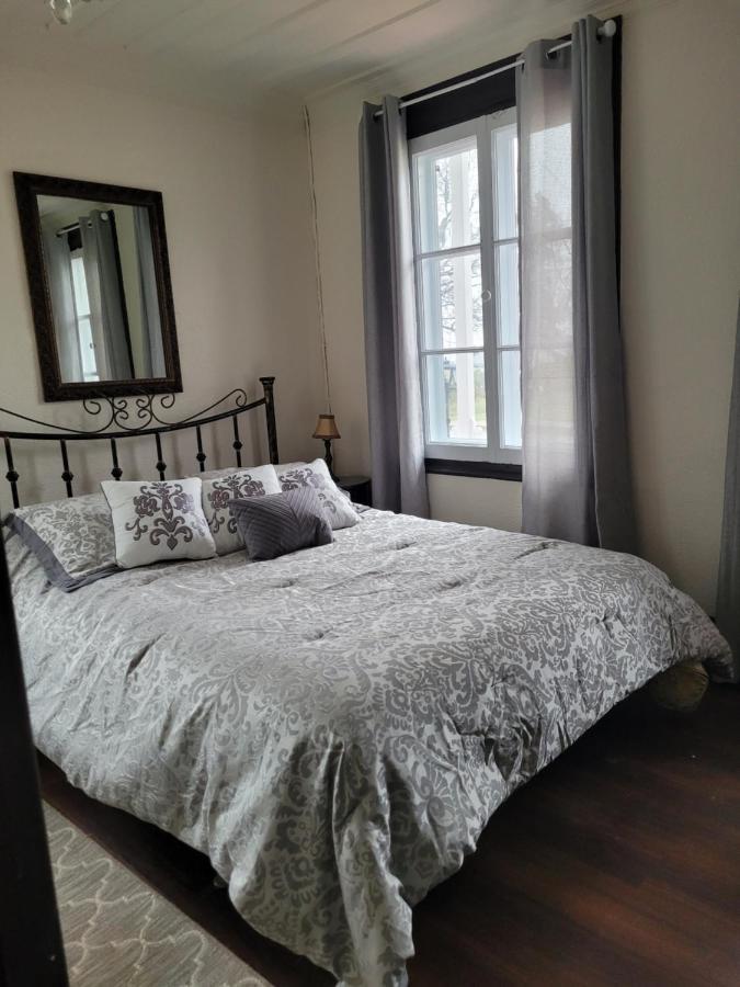 Om Villegiature Saint-Laurent-de-l'ile d'Orleans Ngoại thất bức ảnh